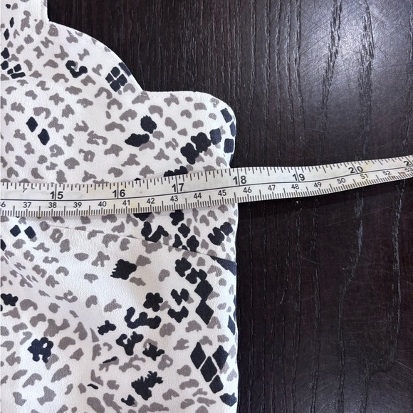 J Crew Snakeskin Print Halter Tank Top Style Blouse Size 6 - Picture 9 of 12